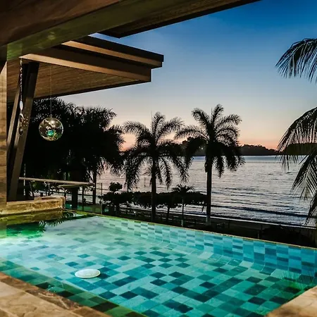 Modern Beachfront Villa 2 Pools Sunsets