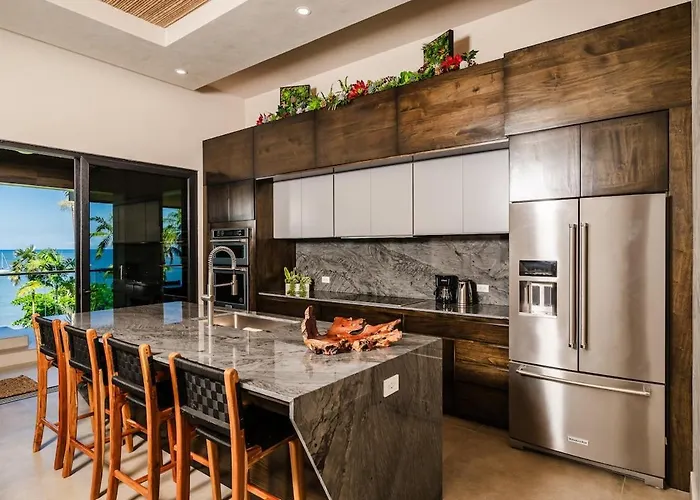 Beachfront Villa, 2 Pools, & Breakfast, Sleeps 21