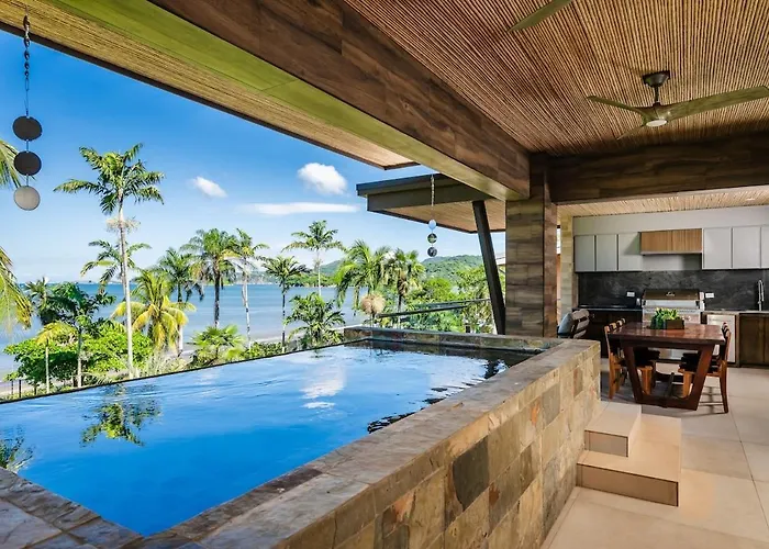 Beachfront Villa, 2 Pools, & Breakfast, Sleeps 21 *